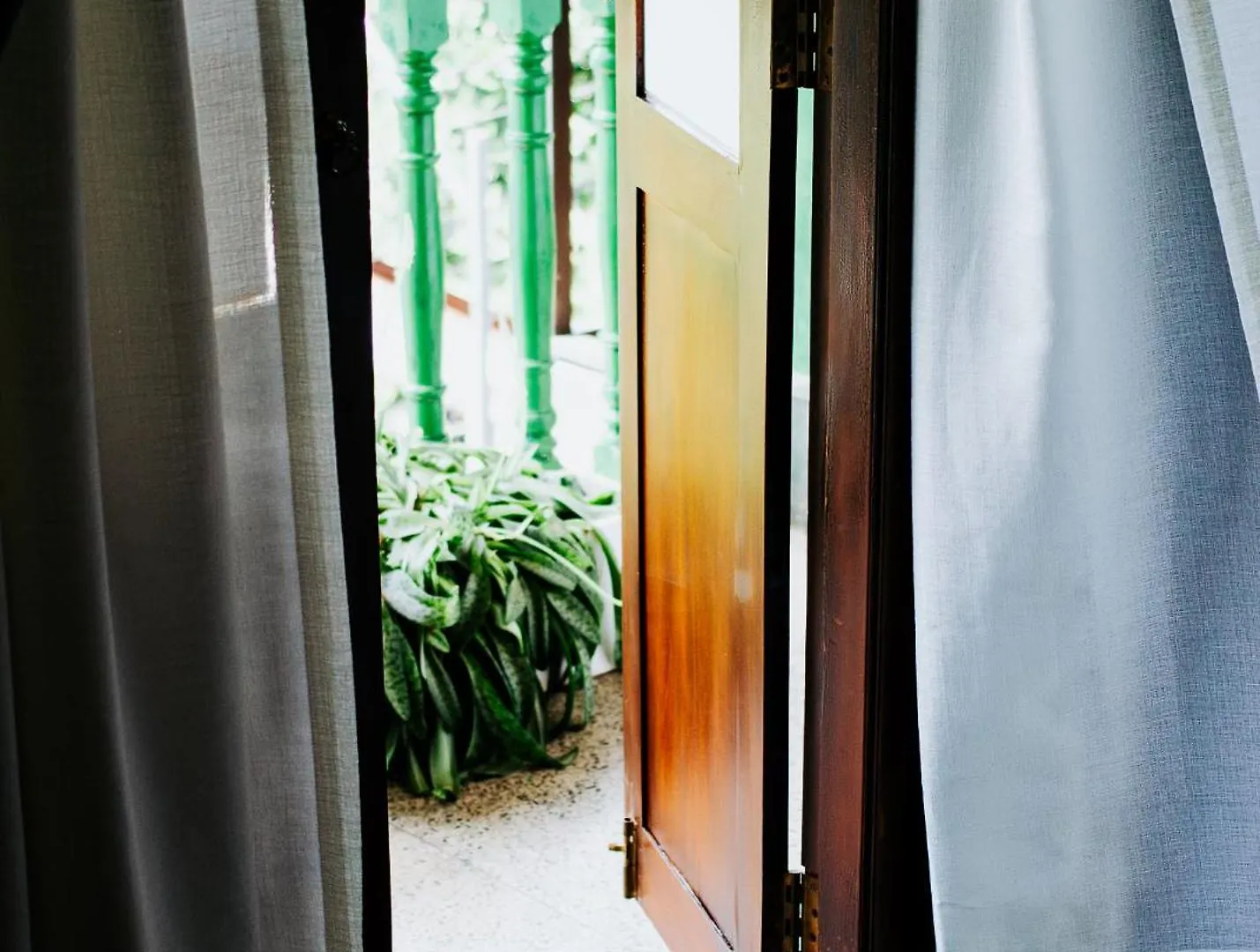 Kaya Residence 캔디 호텔