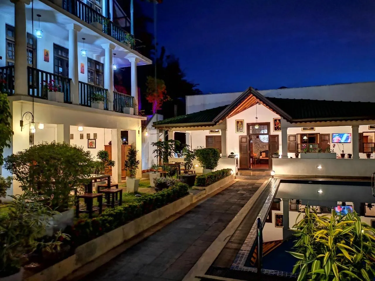 Kaya Residence 캔디 호텔